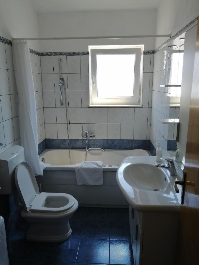 Goga Apartments プリモシュテン エクステリア 写真